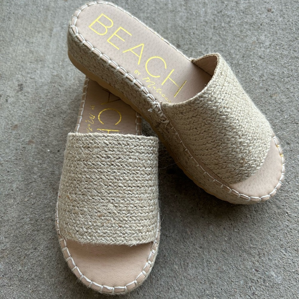 Beach by Matisse Woven Slide Sandals